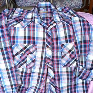 Men's red/white/blue/black plaid rollable long sleeve  pearl snap shirt large
